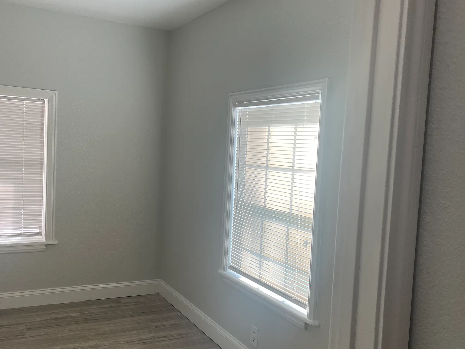 4 bed, 1300 sqft, $2,000 — Photo 2