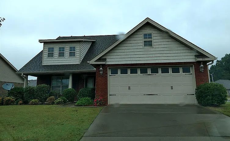 1st image of 300 Saddlegate Dr NW
