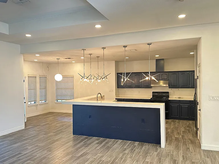 5343 Rustic Manor Dr — Photo 4