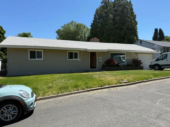223 Cleman Ave, Yakima, WA 98902