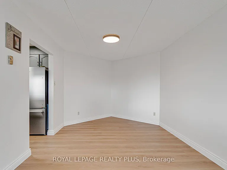 8 Christopher Ct #603 — Photo 20