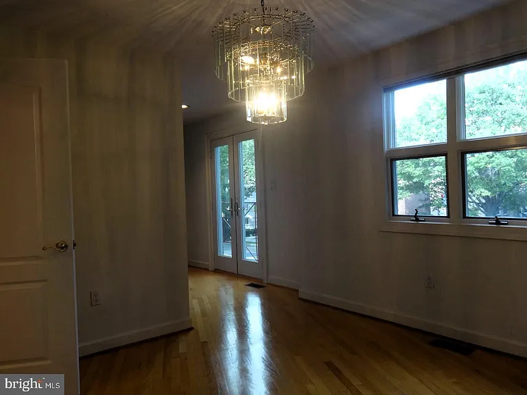 5330 Connecticut Ave NW — Photo 13