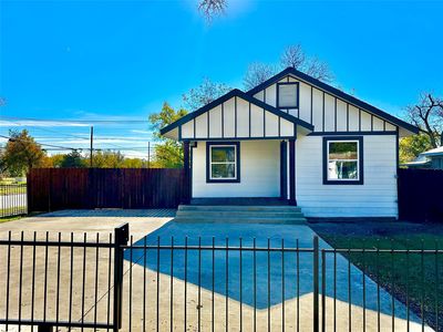 1348 E Davis Ave, Fort Worth, TX, 76104