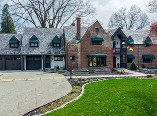 206 Hilltop Ln, Cincinnati, OH 45215