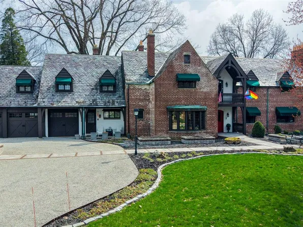 206 Hilltop Ln, Cincinnati, OH 45215