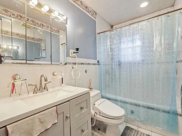 46 Western Avenue image 14 of 36