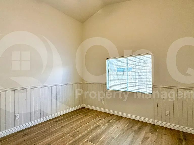 682 N Butte Ave — Photo 13