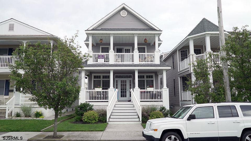 1st image of 1743 Haven Ave #2
