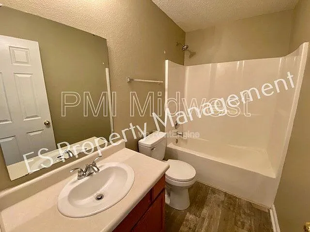 5650 Loudon Dr — Photo 16
