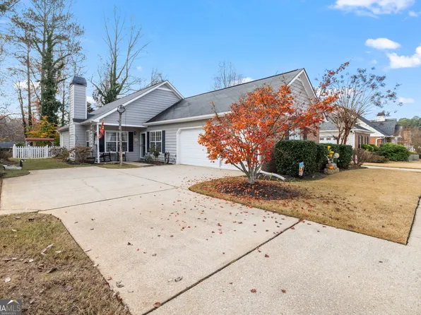 195 Woodgate Dr, Fayetteville, GA 30214