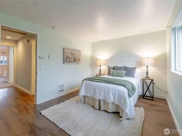 4404 Terrace Drive #10, Everett, WA 98203