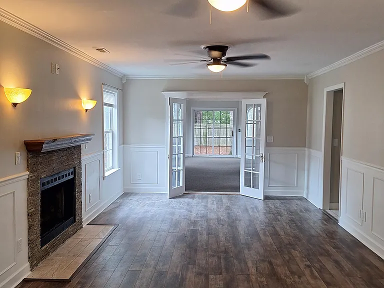 LR looking in to Sunroom