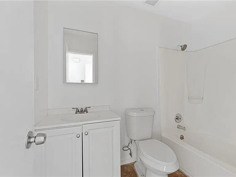 210 Tanglewood Ln #B — Photo 12