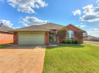 800 Cavecreek St, Norman, OK 73071