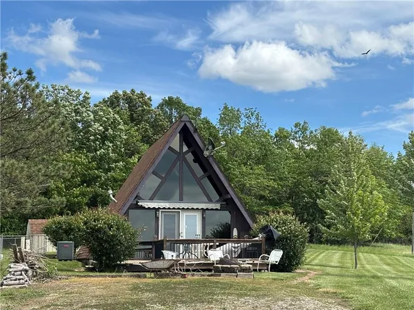 191 Admiral Dr, Gallatin, MO 64640
