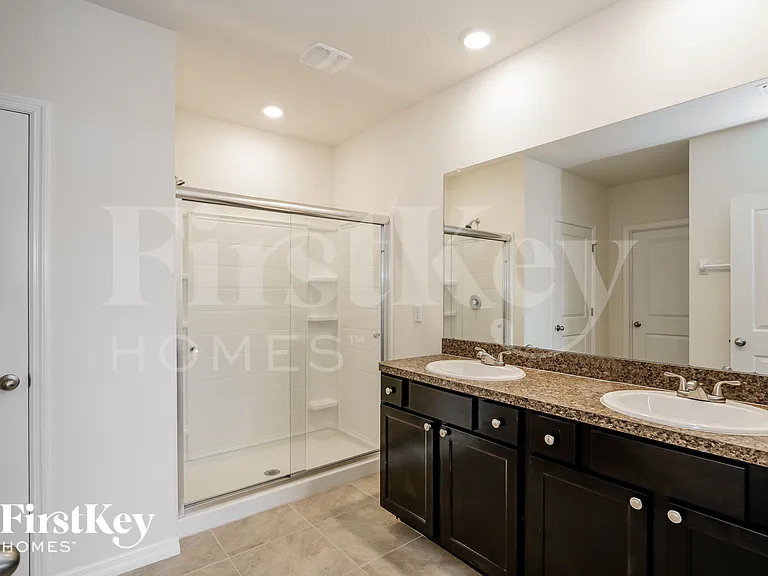 3008 Blakert Ct — Photo 10