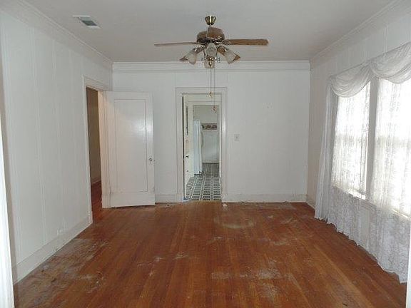 4th image of 1039 Turner Ave