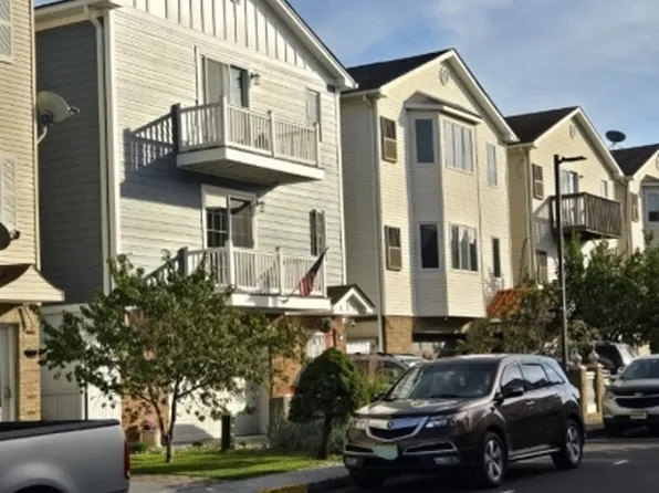 89 Sumo Village Ct, Newark, NJ 07114