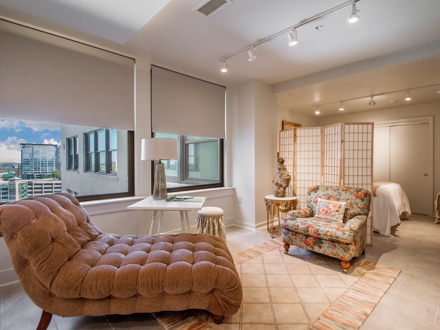 Studio, 610 sqft, $1,460 — Photo 3