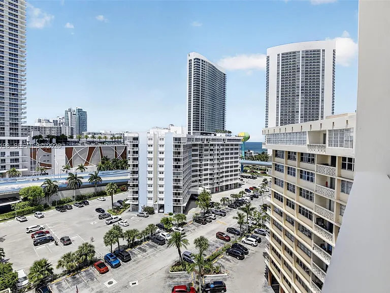 1817 S Ocean Dr #Penthouse 19 — Photo 25