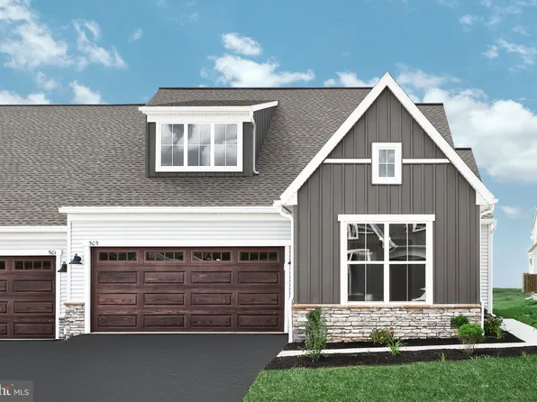 529 Stone Gate Blvd, Annville, PA 17003