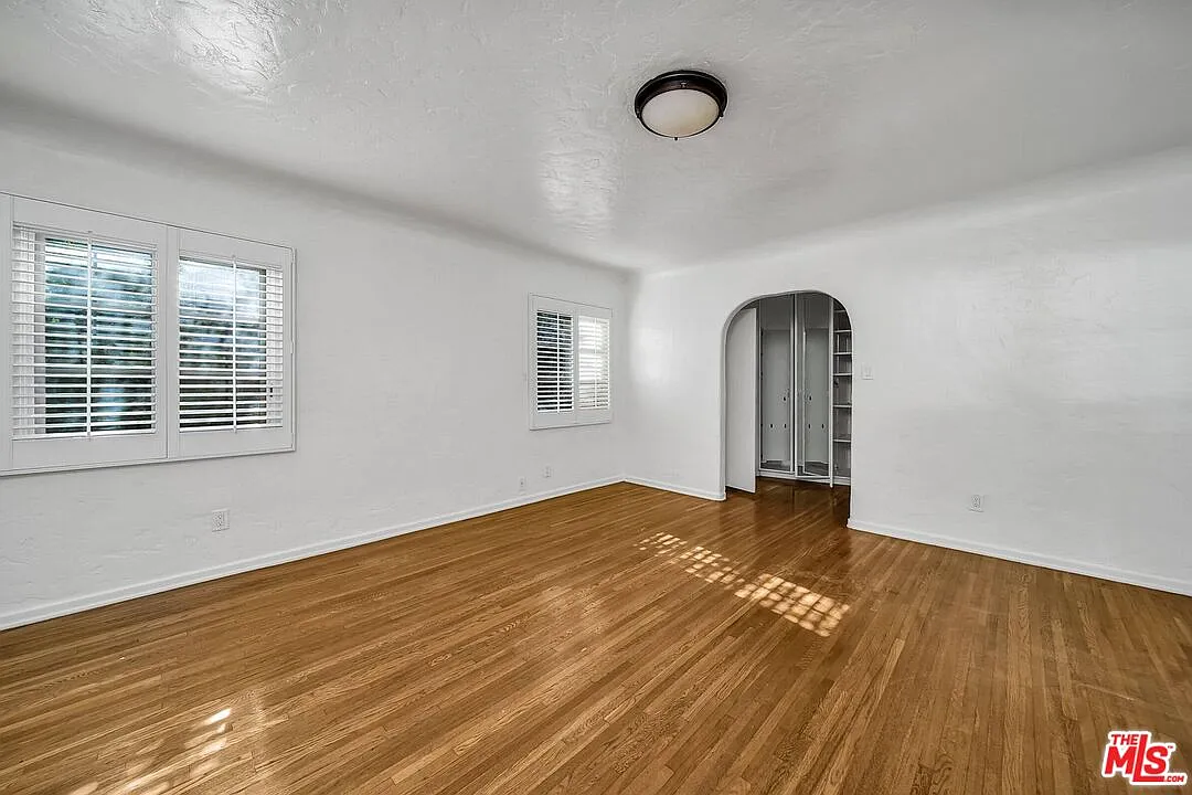 4 bed, 3.0 bath, 3134 sqft, $13,950 — Photo 3
