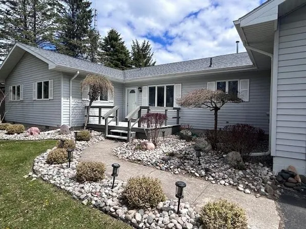 5746 N Ridge Rd, Black River, MI 48721