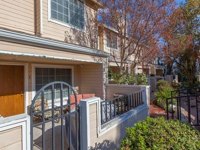 7038 De Celis Pl Unit 3, Van Nuys, CA, 91406