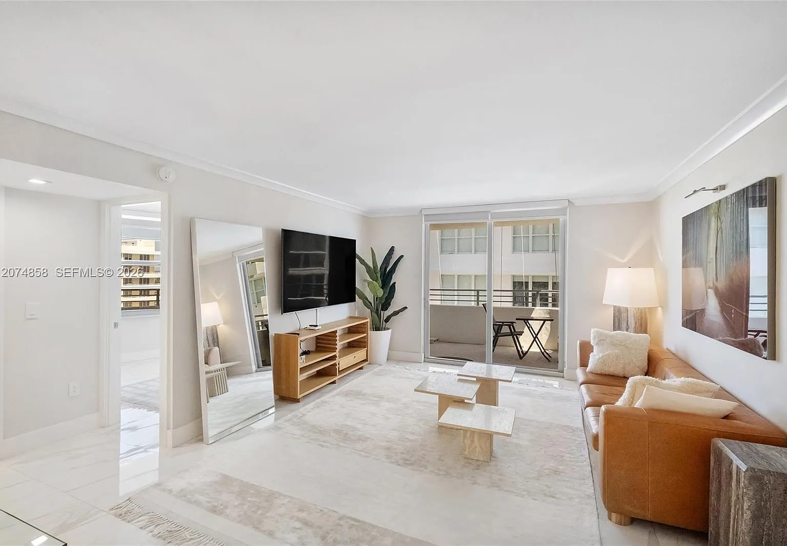 Oceanside Plaza Condo — Photo 1