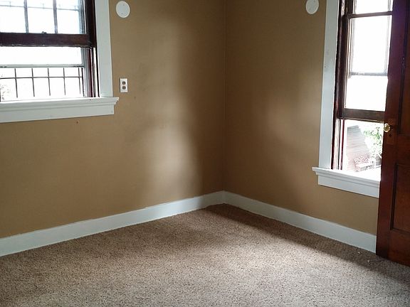 5th image of 1212 Linden Ave