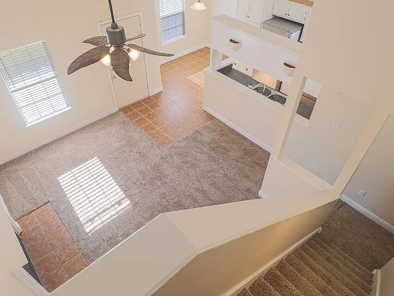 13472 Locust Hill Dr — Photo 13