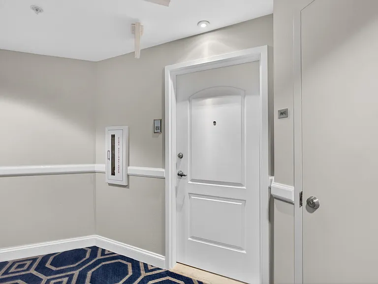 801 S Olive Ave #614 — Photo 20