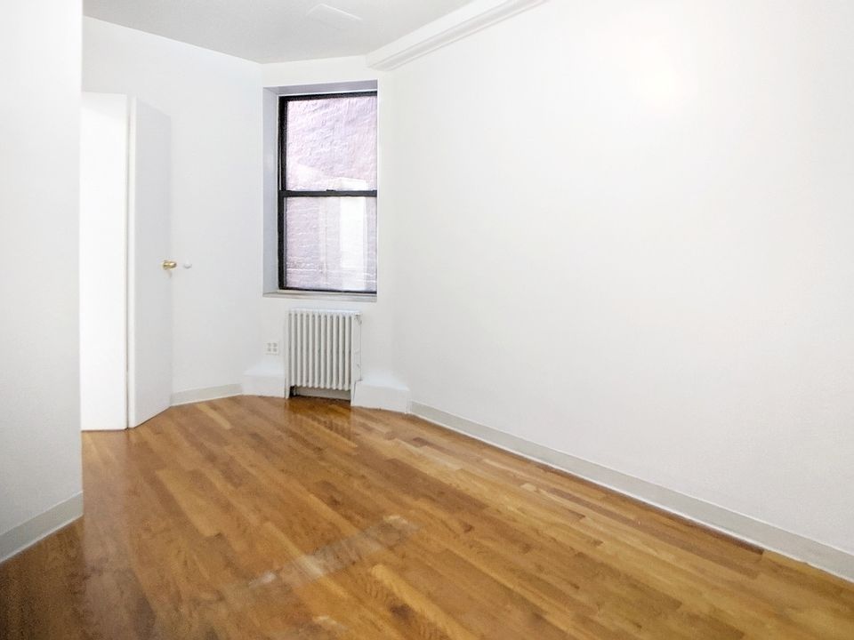 2nd image of 97 Allen St #10F