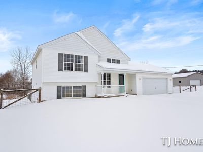 10525 Edgerton Ave NE, Rockford, MI, 49341