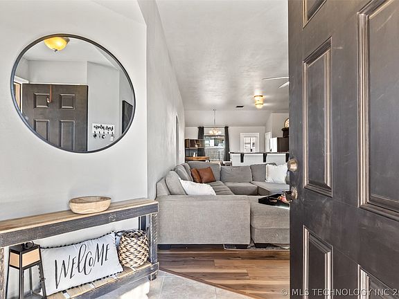 5th image of 3014 Talbot Cir