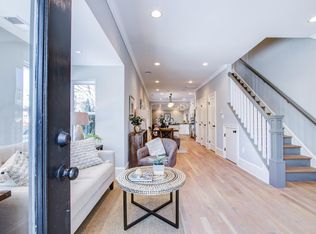 829 9th St NE, Washington, DC 20002