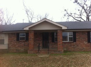 102 S.e. 4th St, Muldrow, OK 74948