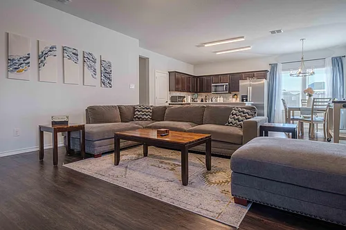 240 Michelle Dr Photo 1