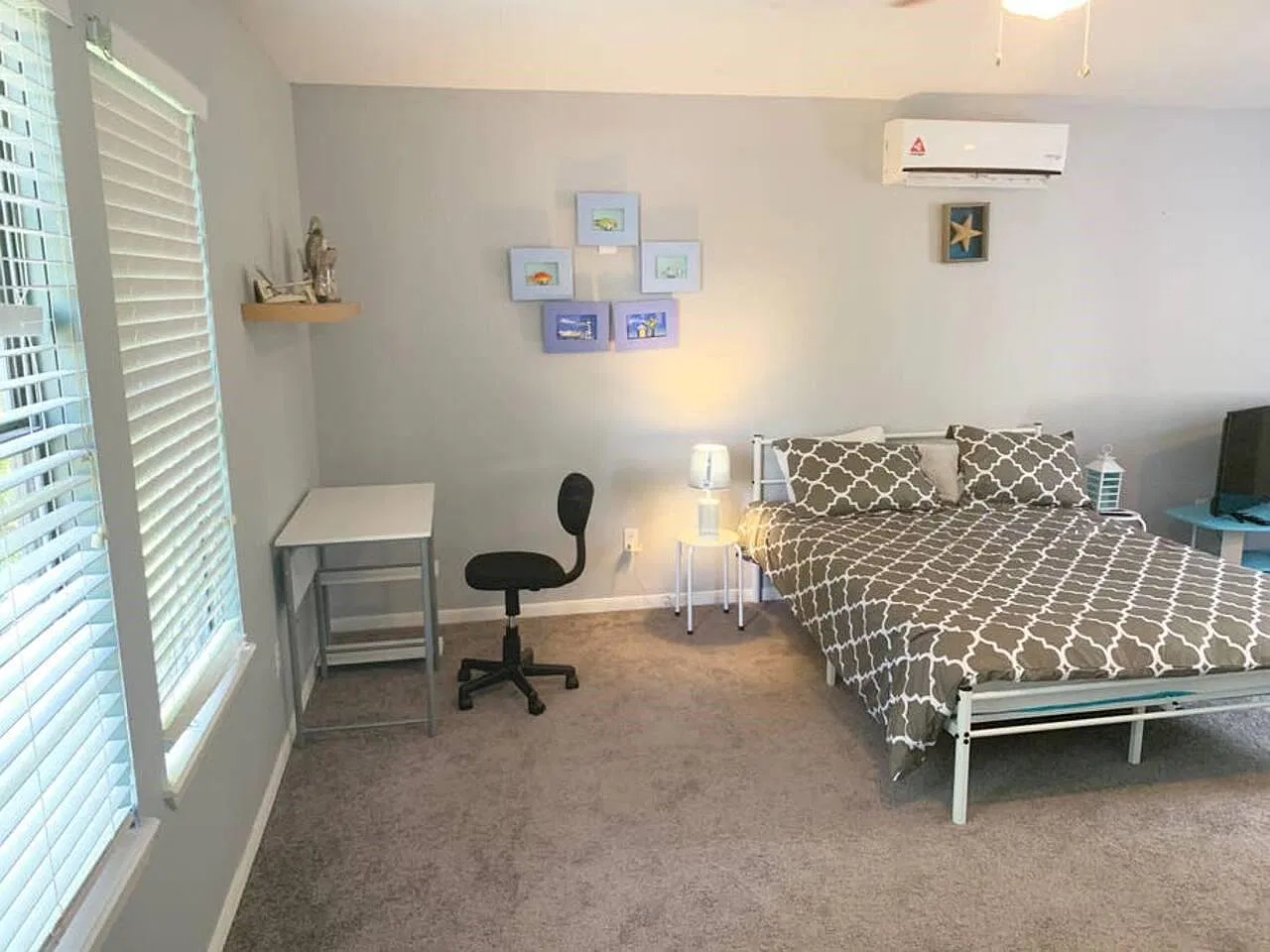 Studio, 1.0 bath, 450 sqft, $1,600 — Photo 4