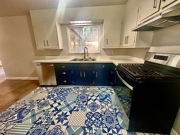 2nd image of 186 Maywood Dr