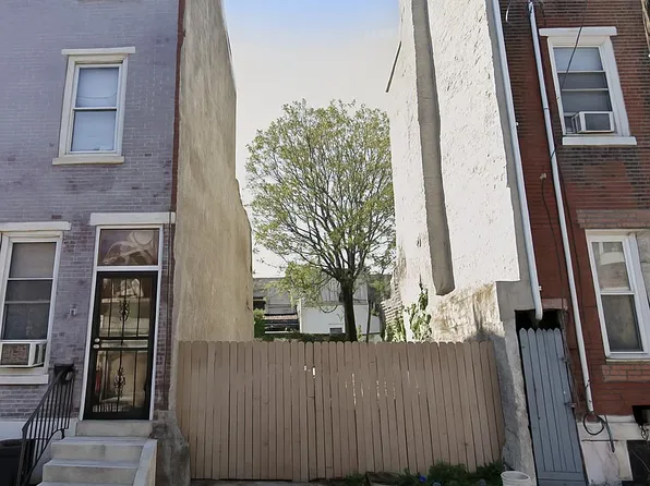 518 Dickinson St, Philadelphia, PA 19147