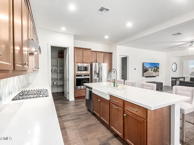 11491 N Luckenbach St — Photo 14