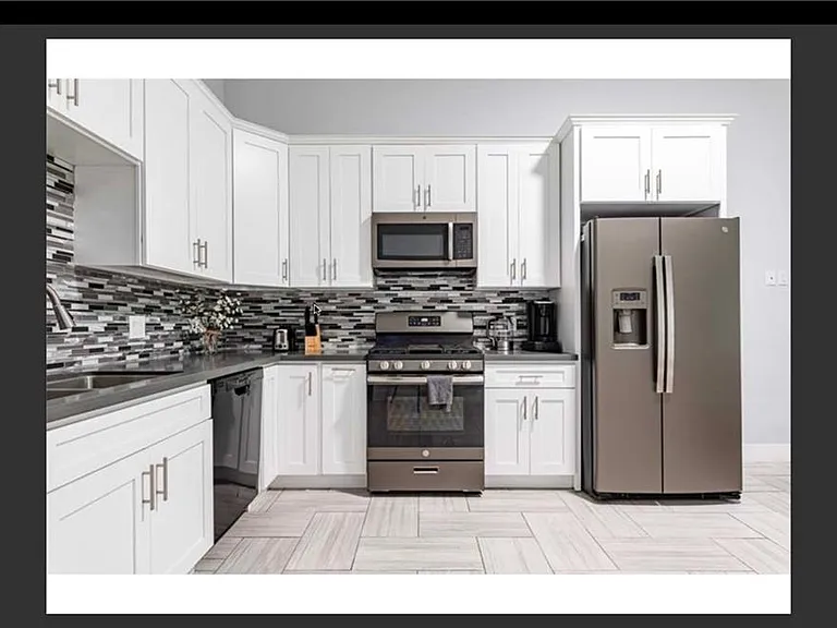 712 N Fuller Ave — Photo 6