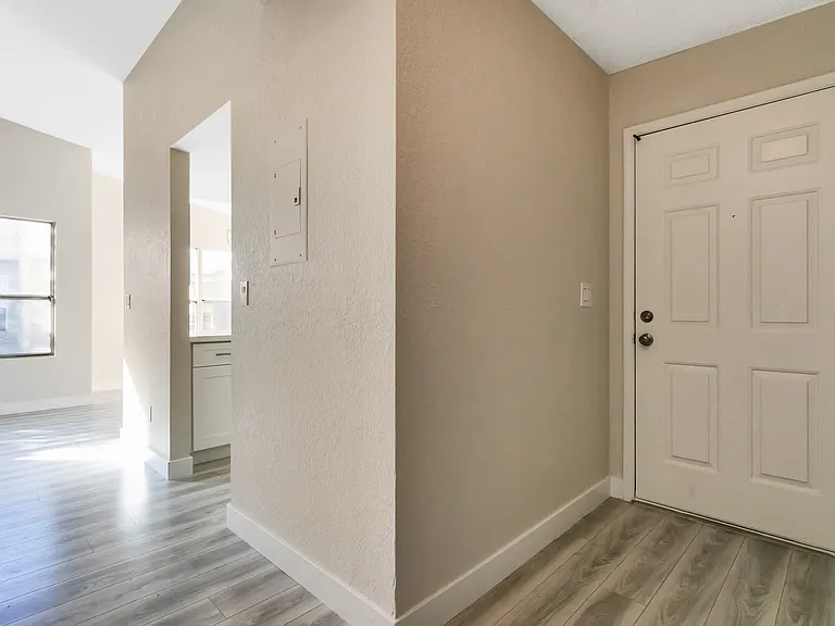 # Guardian Realty 6250 W Flamingo Rd Apt 55 Las Vegas Condo Rental entry_02062020