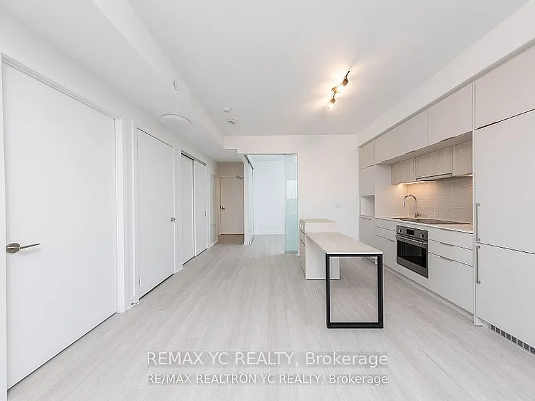 185 Alberta Ave #805 — Photo 8