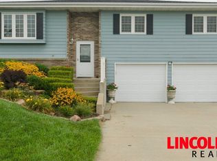 458 Floyd Dr, Malcolm, NE 68402