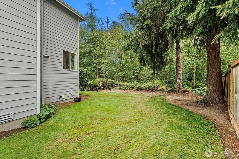 3rd image of 835 SW 355th Court
