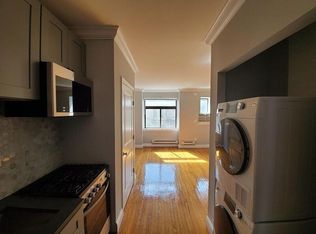 319 S 10th St APT 234, Philadelphia, PA 19107