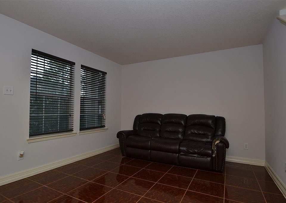 1st image of 6339 Hall Pond Ct