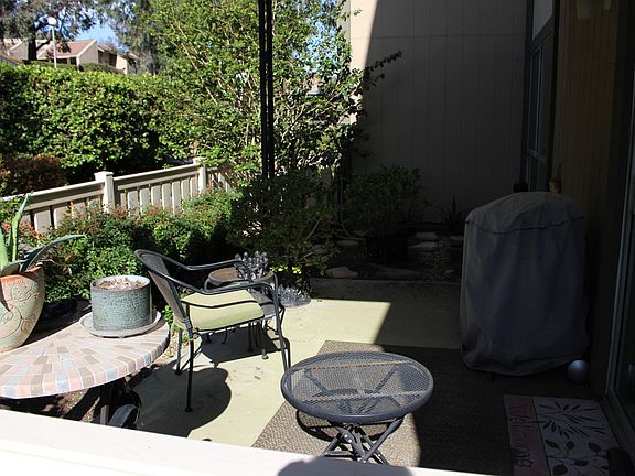 3rd image of 348 Chestnut Hill Ct APT 15